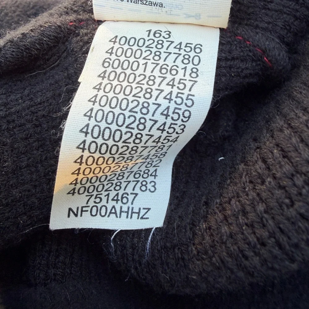 The North Face Bones Beanie Black Unisex Knit Fleece Lined Winter Hat NF00AHHZ